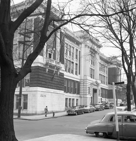 The former Lincoln High School, at the corner of SW Market and Park, took on a new life in 1952 as the new home of 51精品 State